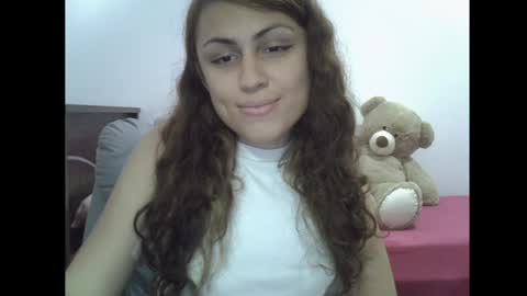 Snapshot of alicia_axiom chatting on 04/06/26, 02:51 alicia_axiom online show from 04/06/26, 02:51