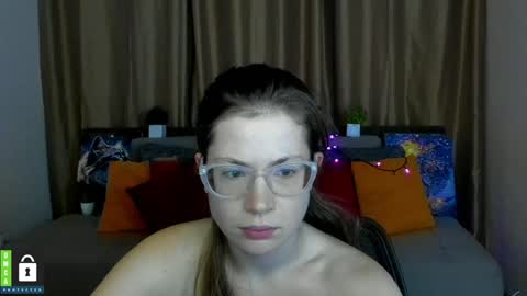 Alicia online show from 01/31/25, 01:43