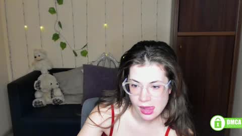 Alicia online show from 02/05/25, 05:20