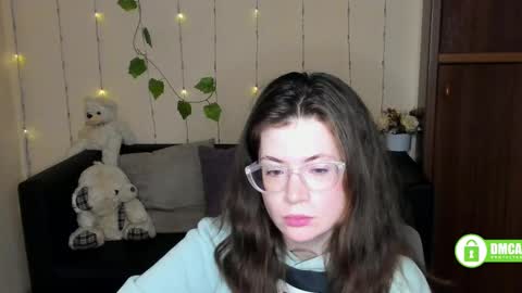 Alicia online show from 02/16/25, 03:47