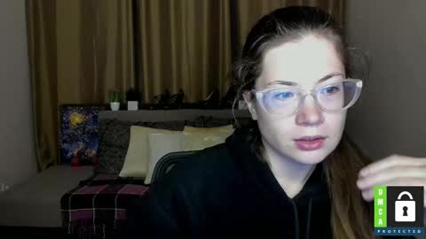 Alicia online show from 09/17/25, 11:23