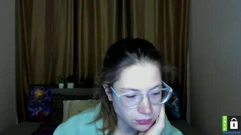 Alicia online show from 10/26/25, 12:11