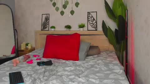 Alicia 2 GMT 3am-9am TueThuFriSun 9am-15pm Sat online show from 06/22/26, 03:25
