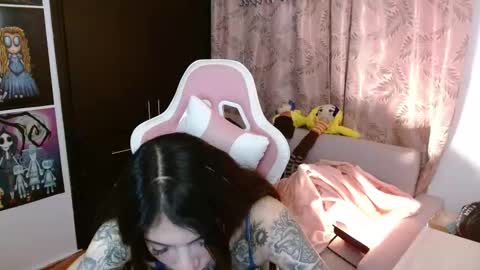 ALICIA  online show from 09/30/25, 03:00