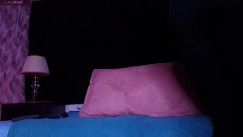 Alicia Kyse  online show from 11/09/25, 03:05