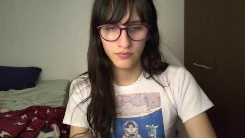 Snapshot of alicia_love29 chatting on 12/18/24, 12:54 Alice online show from 12/18/24, 12:54