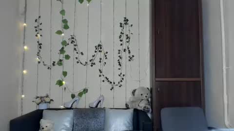 Alicia online show from 05/10/26, 05:23