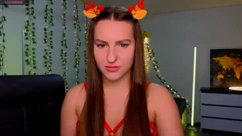 Alicia Lici  online show from 12/23/24, 01:40