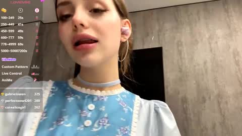 Snapshot of aliciacampbellia chatting on 04/08/26, 06:19 Alice online show from 04/08/26, 06:19