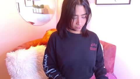 Snapshot of aliciacute__ chatting on 10/13/25, 07:47 aliciacute    online show from 10/13/25, 07:47