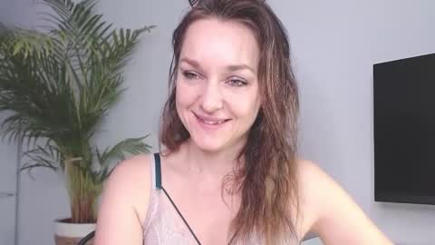 Alicia online show from 01/27/25, 07:56