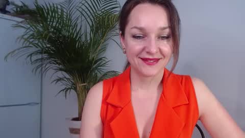Alicia online show from 02/06/25, 07:56