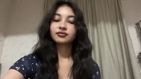 Leila online show from 07/29/26, 04:05