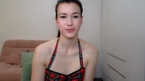 Snapshot of alicianoveli chatting on 12/24/24, 08:11 alicianoveli online show from 12/24/24, 08:11