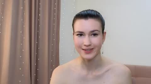 Snapshot of alicianoveli chatting on 01/05/25, 04:16 alicianoveli online show from 01/05/25, 04:16
