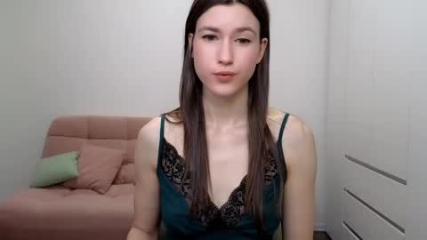 Snapshot of alicianoveli chatting on 02/19/25, 04:44 alicianoveli online show from 02/19/25, 04:44