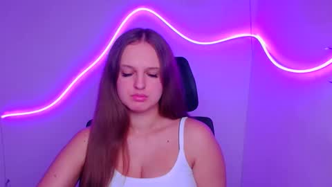 Snapshot of alicie_dream_ chatting on 09/18/25, 11:23 Alicie online show from 09/18/25, 11:23