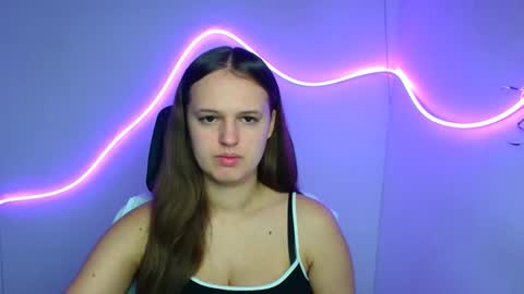 Snapshot of alicie_dream_ chatting on 09/28/25, 05:13 Alicie online show from 09/28/25, 05:13