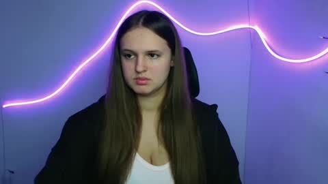 Snapshot of alicie_dream_ chatting on 10/03/25, 11:07 Alicie online show from 10/03/25, 11:07