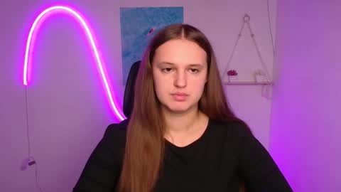 Snapshot of alicie_dream_ chatting on 10/10/25, 12:15 Alicie online show from 10/10/25, 12:15