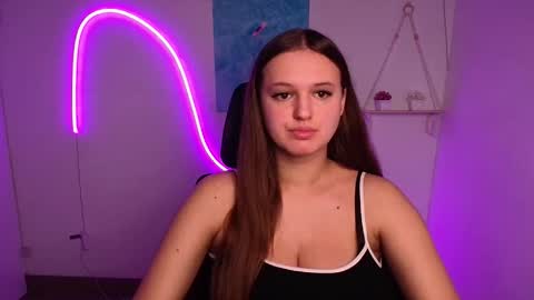 Snapshot of alicie_dream_ chatting on 10/19/25, 11:22 Alicie online show from 10/19/25, 11:22