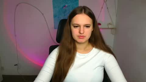 Snapshot of alicie_dream_ chatting on 10/28/25, 06:50 Alicie online show from 10/28/25, 06:50