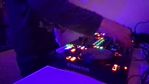busco rockera online show from 02/21/25, 10:04