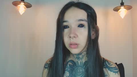 Snapshot of alien_eyes09 chatting on 03/14/26, 02:17 online show from 03/14/26, 02:17