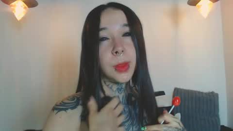 Snapshot of alien_eyes09 chatting on 04/18/26, 01:53 online show from 04/18/26, 01:53