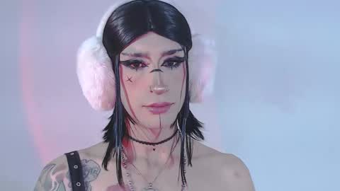     online show from 05/15/26, 11:45