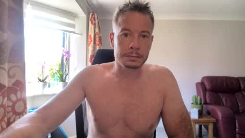 Snapshot of alig1980 chatting on 07/13/26, 02:09 alig1980 online show from 07/13/26, 02:09