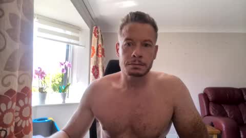Snapshot of alig1980 chatting on 07/16/26, 11:49 alig1980 online show from 07/16/26, 11:49