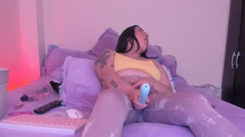 aliice_69 online show from 06/18/26, 02:23