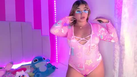 Snapshot of aliice_wonderland_ chatting on 03/29/26, 04:34 Aliice Brown online show from 03/29/26, 04:34