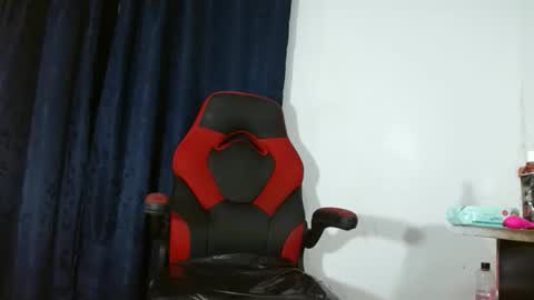 Michelle online show from 12/19/25, 05:03