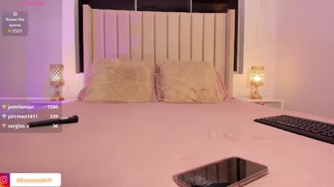 Snapshot of aliison_smith chatting on 10/26/25, 04:29 Alisson online show from 10/26/25, 04:29