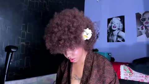 Snapshot of alika01_ chatting on 02/15/25, 04:12 alika online show from 02/15/25, 04:12