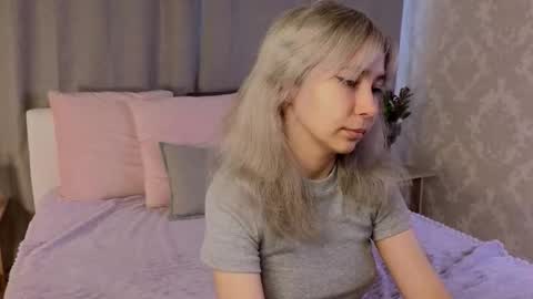 Im Alika online show from 09/11/25, 04:12