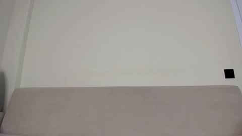 Snapshot of alikuskya chatting on 10/23/25, 11:24 Dan online show from 10/23/25, 11:24