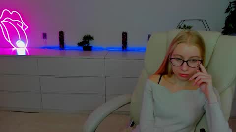 Alina online show from 10/08/25, 06:22