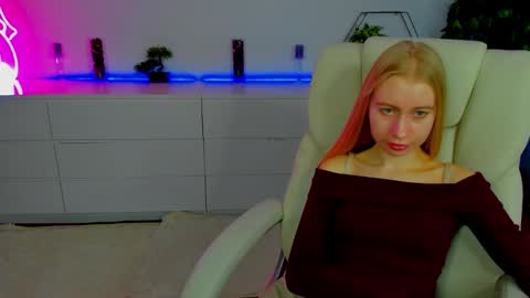 Alina online show from 10/23/25, 05:40