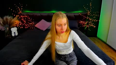 Alina online show from 11/23/25, 06:46