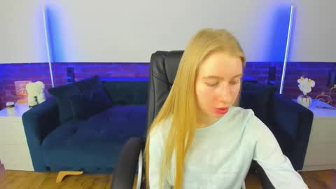 Alina online show from 03/18/26, 06:38