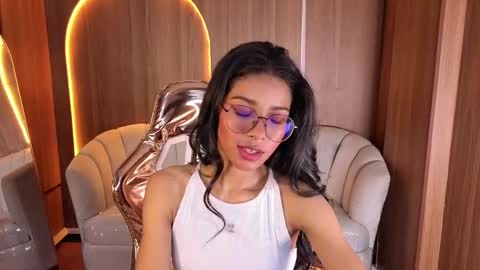 Snapshot of alina_b_ chatting on 02/20/26, 08:31 alina_b_ online show from 02/20/26, 08:31