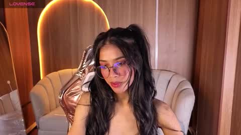 Snapshot of alina_b_ chatting on 02/27/26, 08:31 alina_b_ online show from 02/27/26, 08:31