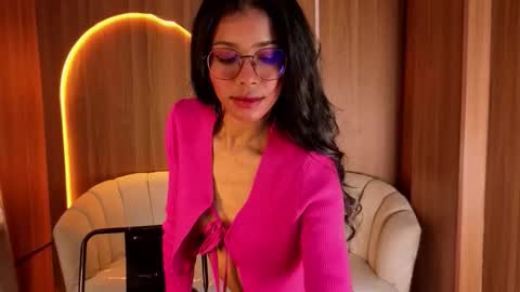 Snapshot of alina_b_ chatting on 03/27/26, 08:08 alina_b_ online show from 03/27/26, 08:08