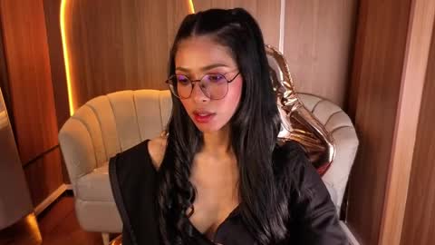 Snapshot of alina_b_ chatting on 03/31/26, 08:09 alina_b_ online show from 03/31/26, 08:09