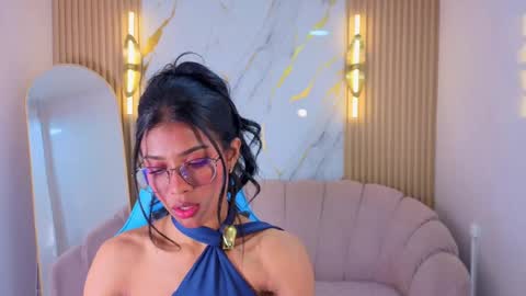 Snapshot of alina_b_ chatting on 04/13/26, 08:14 alina_b_ online show from 04/13/26, 08:14