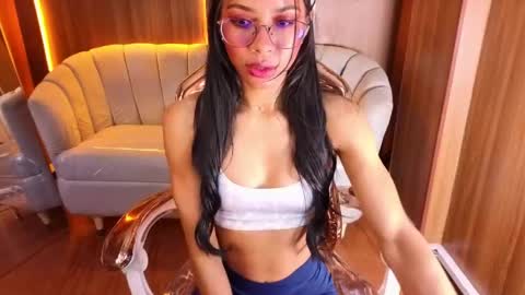 Snapshot of alina_b_ chatting on 04/15/26, 08:31 alina_b_ online show from 04/15/26, 08:31
