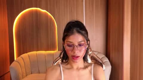 Snapshot of alina_b_ chatting on 04/20/26, 08:10 alina_b_ online show from 04/20/26, 08:10